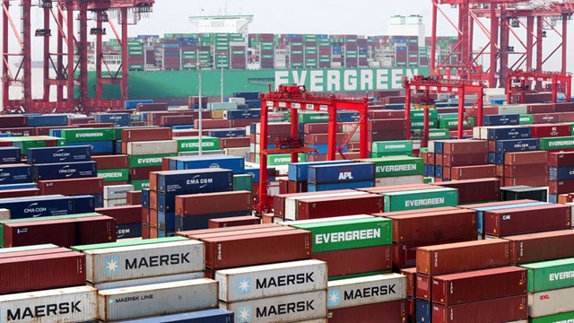 ট্রাম্পের শুল্কের চেয়েও বিপজ্জনক হয়ে উঠতে পারে চীনের বাণিজ্য উদ্বৃত্ত