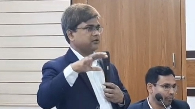 উপদেষ্টা আসিফকে জড়িয়ে বক্তব্য দেওয়া সেই নির্বাহী প্রকৌশলীকে বদলি