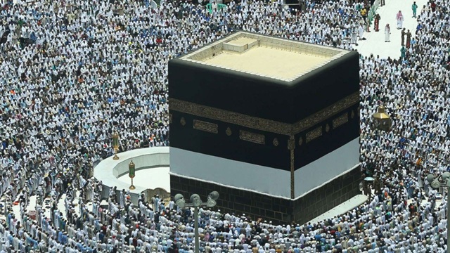 ৩০ দিনে ১ কোটি ৪৮ লাখের বেশি মুসল্লির ওমরাহ পালন