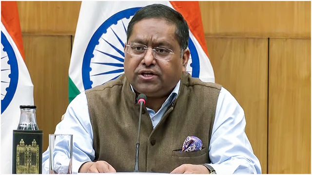 শেখ হাসিনাকে প্রত্যর্পণের অনুরোধ পর্যালোচনা করা হচ্ছে : ভারত