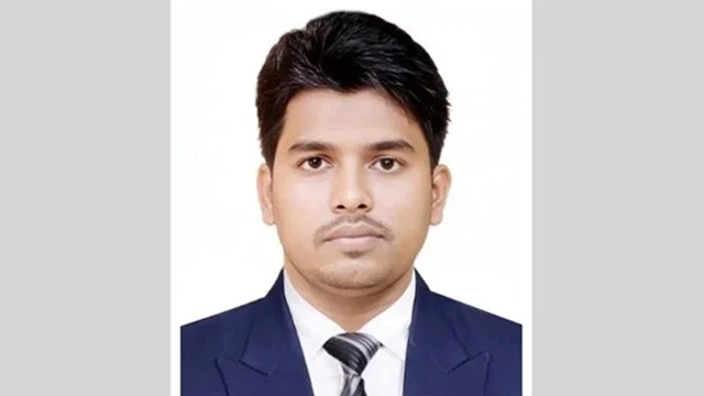 আসিফ মাহমুদের সাবেক এপিএস মোয়াজ্জেমের দেশত্যাগে নিষেধাজ্ঞা