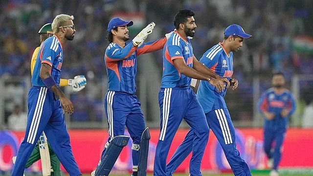 খেলা ডেস্ক