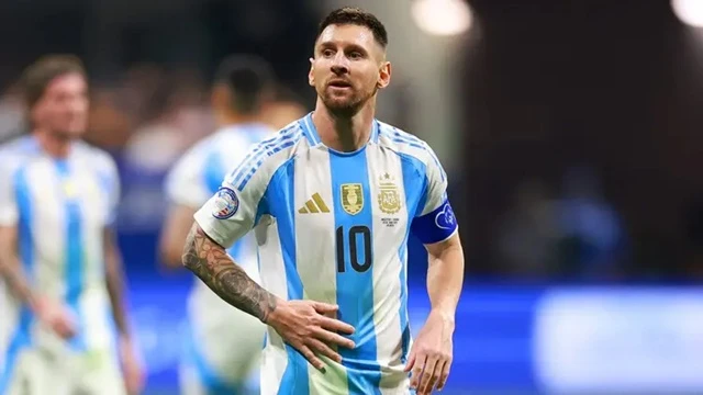 বিশ্বকাপের আগে মেসির নামে মামলা