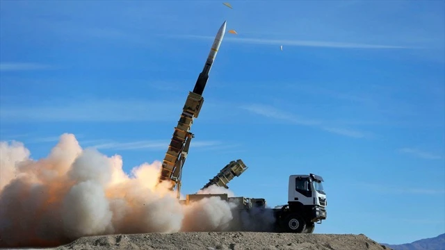 ইসরায়েলকে লক্ষ্য করে নতুন করে মিসাইল ছুড়ল ইরান