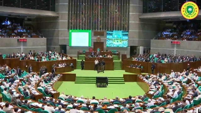 খামেনির মৃত্যুতে সংসদে শোকপ্রস্তাব