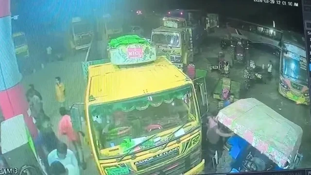 নড়াইলে পাম্প ম্যানেজারকে হত্যার ঘটনায় ট্রাকচালক গ্রেপ্তার