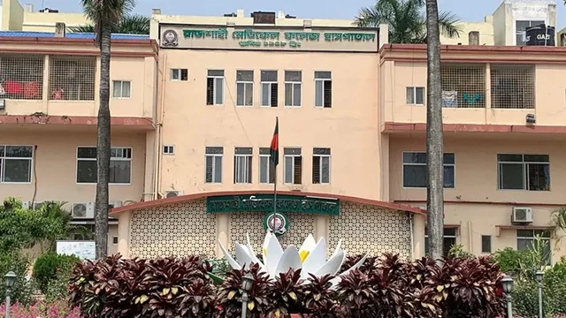 জনবল সংকটে বন্ধ আইসিইউ, চাপ সামলাতে হিমসিম রামেকের