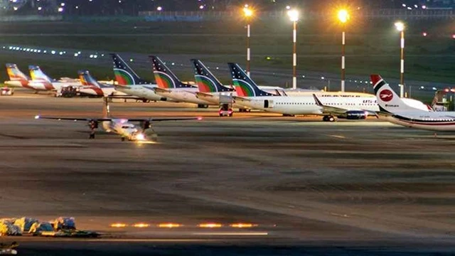 ঢাকা থেকে ১১ দিনে ৩৬৭ ফ্লাইট বাতিল