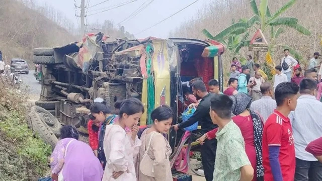 ‎রাঙামাটিতে যাত্রীবাহী বাস উল্টে আহত ১৯